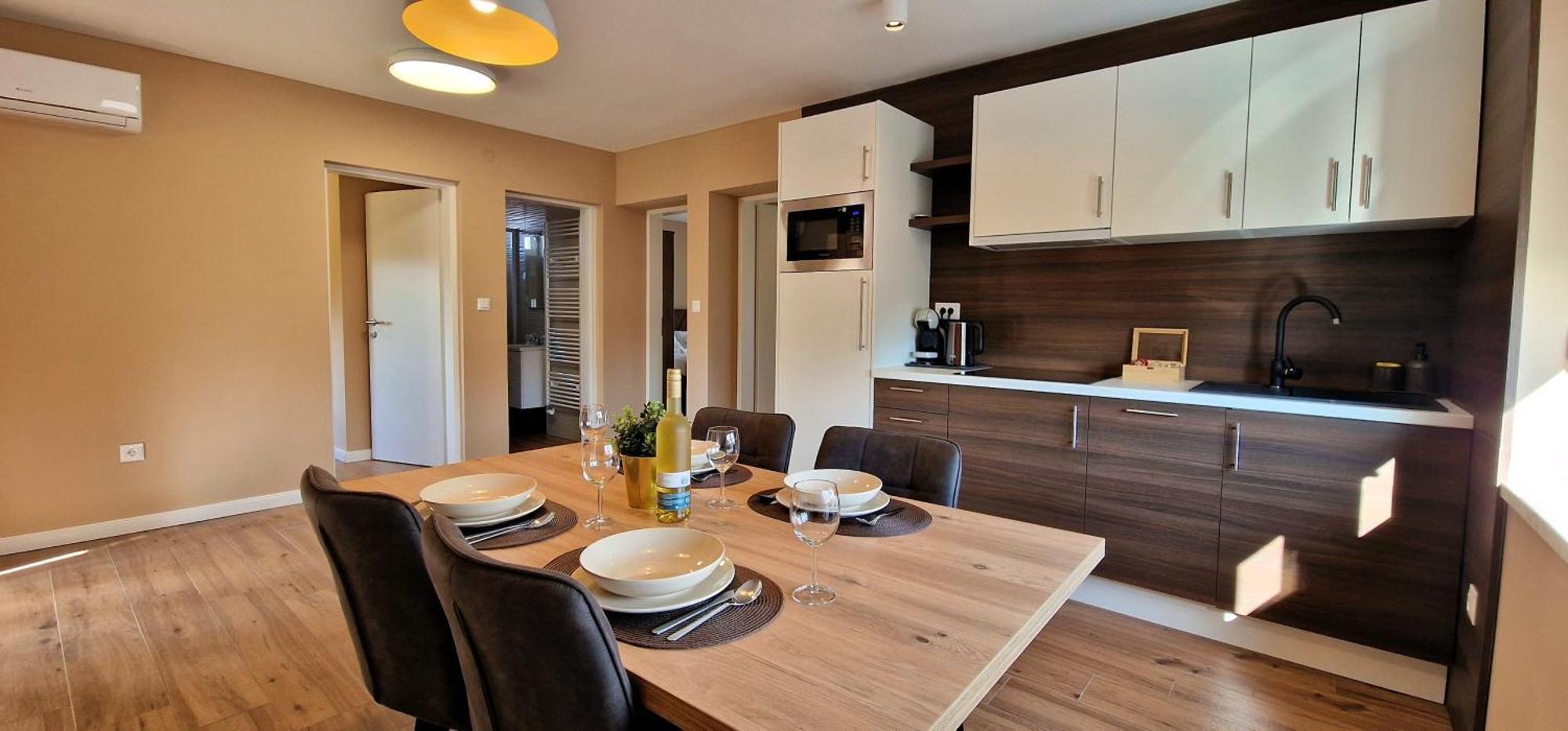 Hyde Park Apartment *